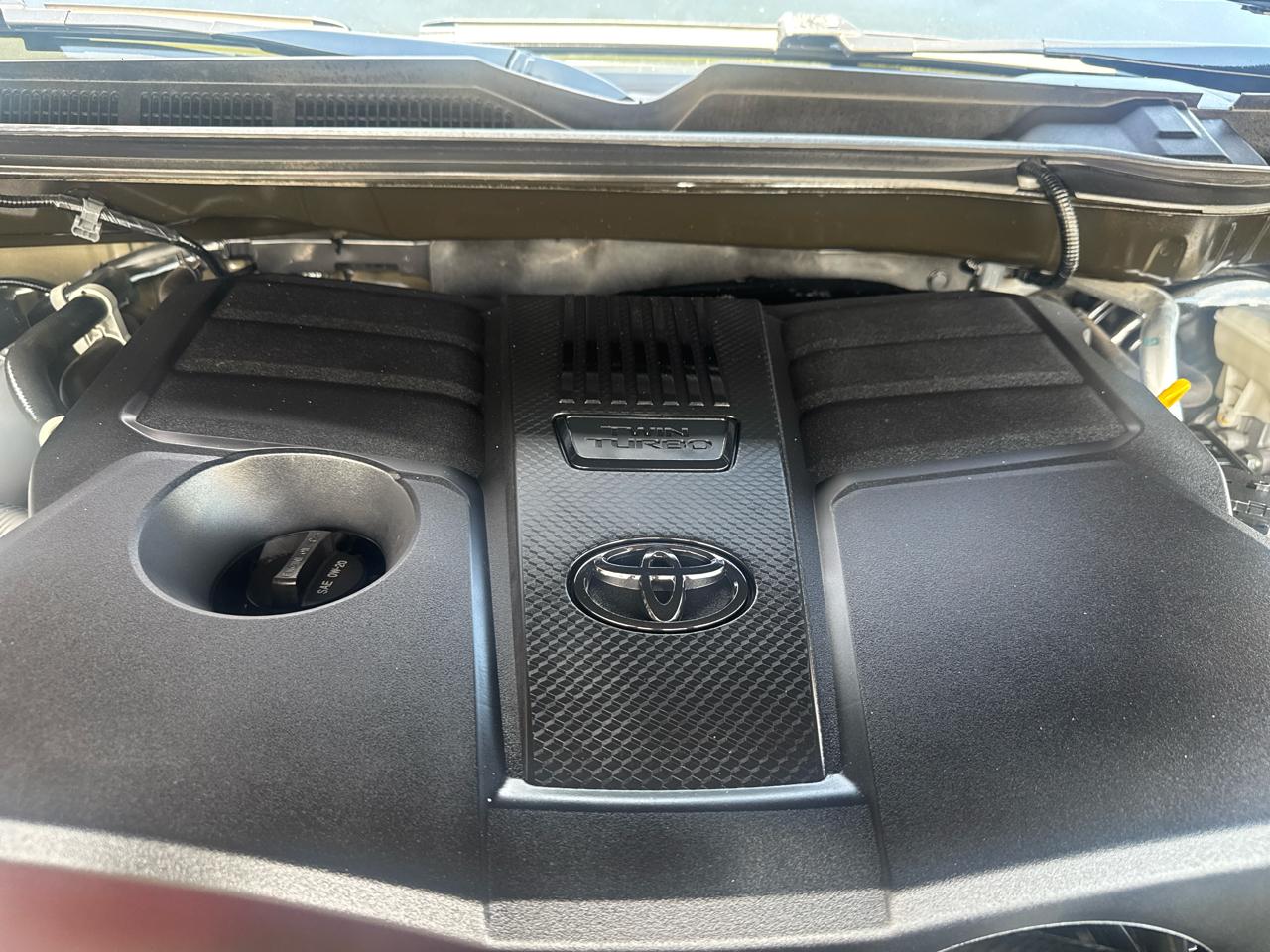 Toyota Tundra SR5 CrewMax 4WD 2023