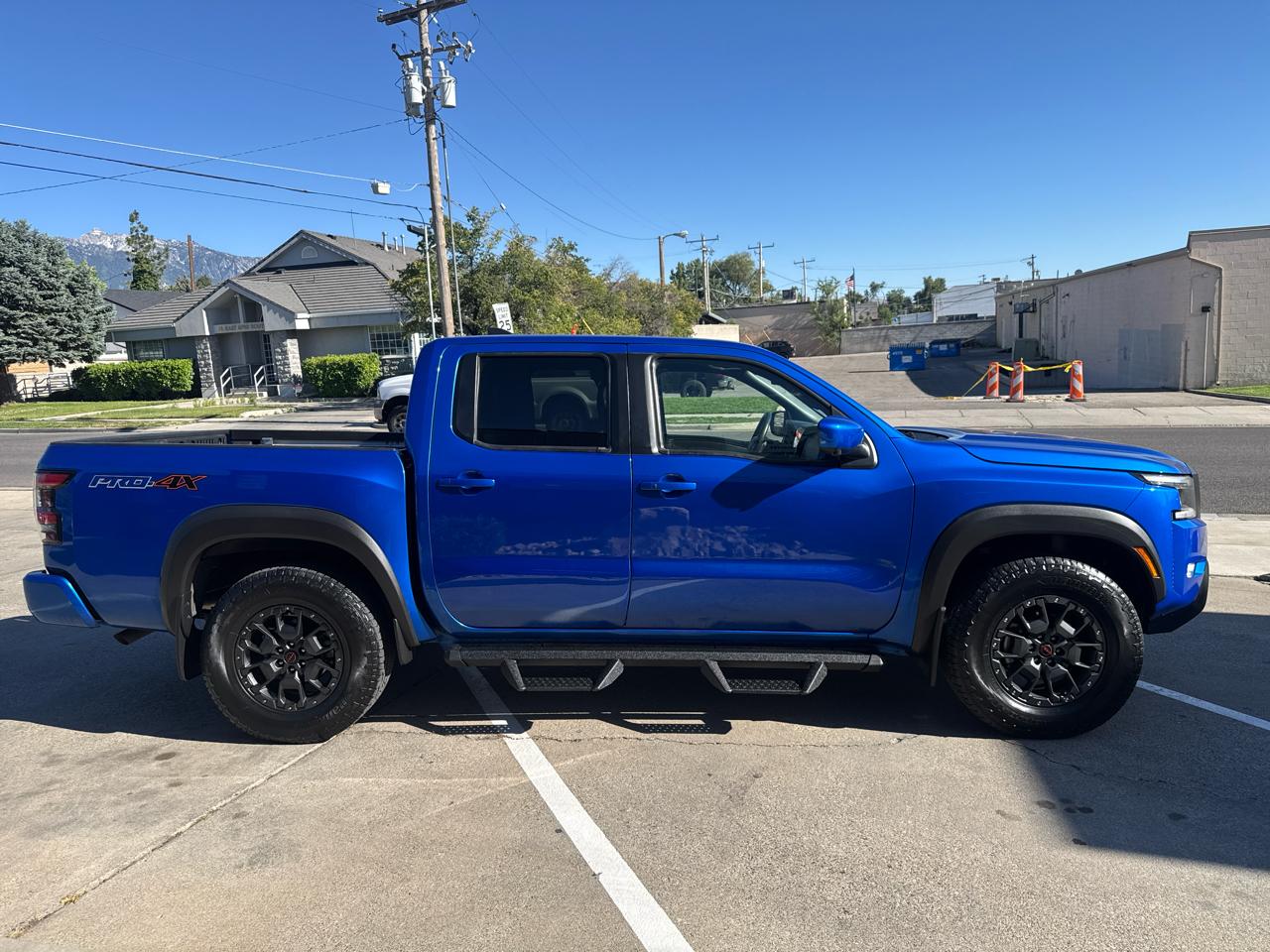 Nissan Frontier PRO-4X Crew Cab 4WD 2024