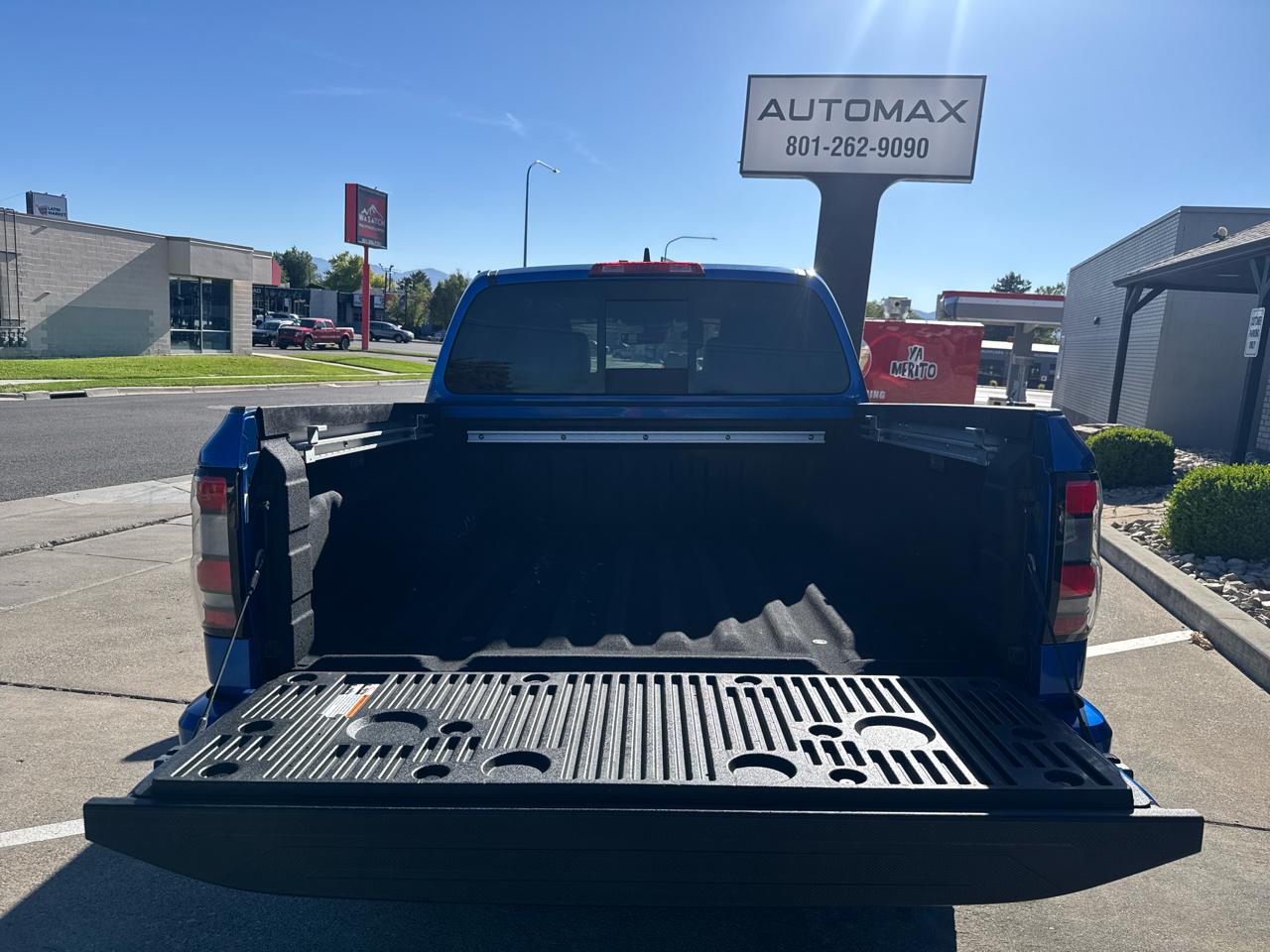 Nissan Frontier PRO-4X Crew Cab 4WD 2024