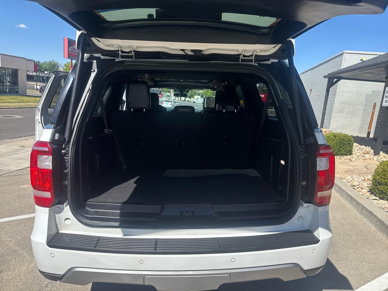 Ford Expedition MAX XLT 4WD 2021