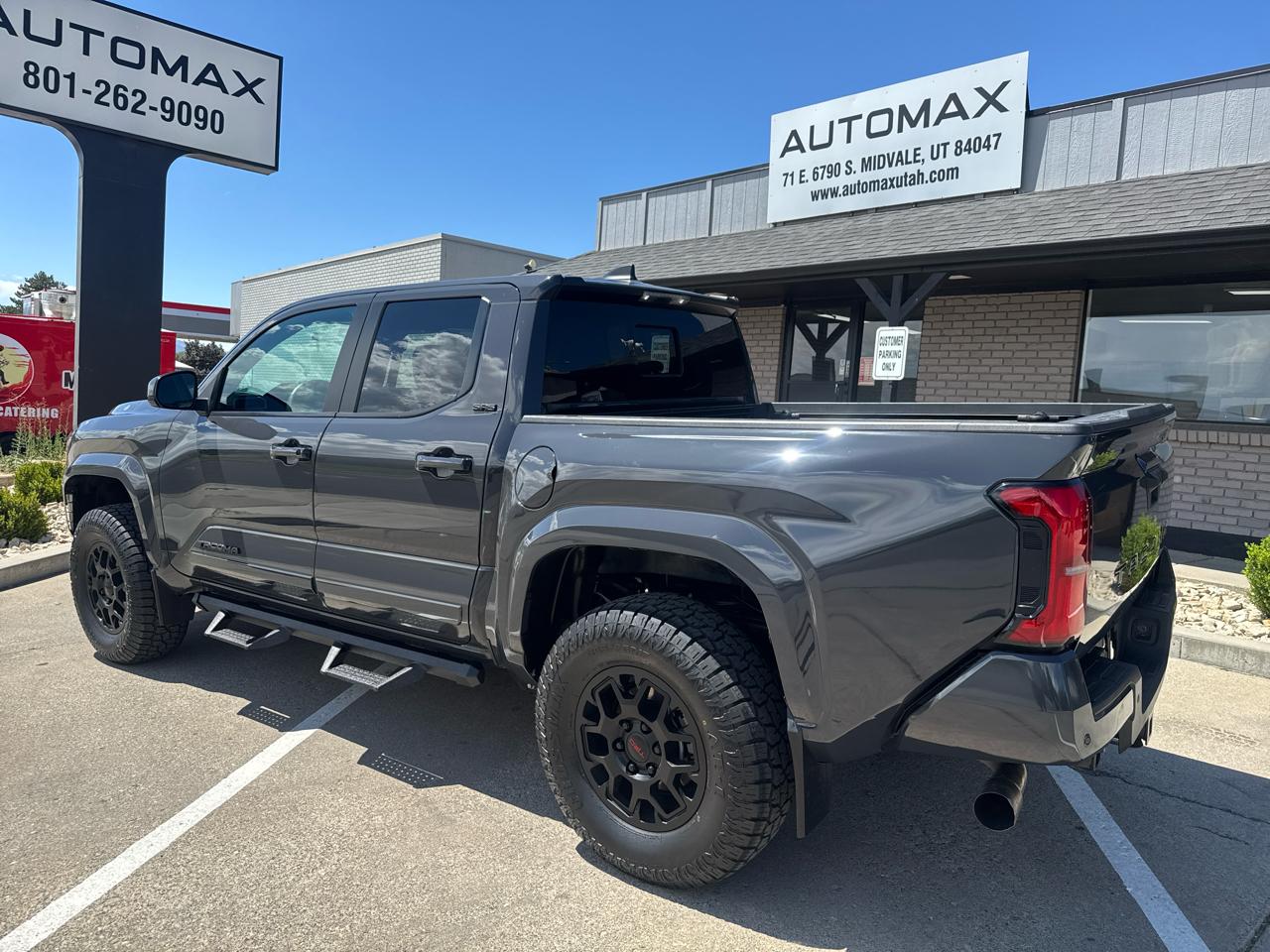 Toyota Tacoma SR5 Dbl Cab 4WD at 2024