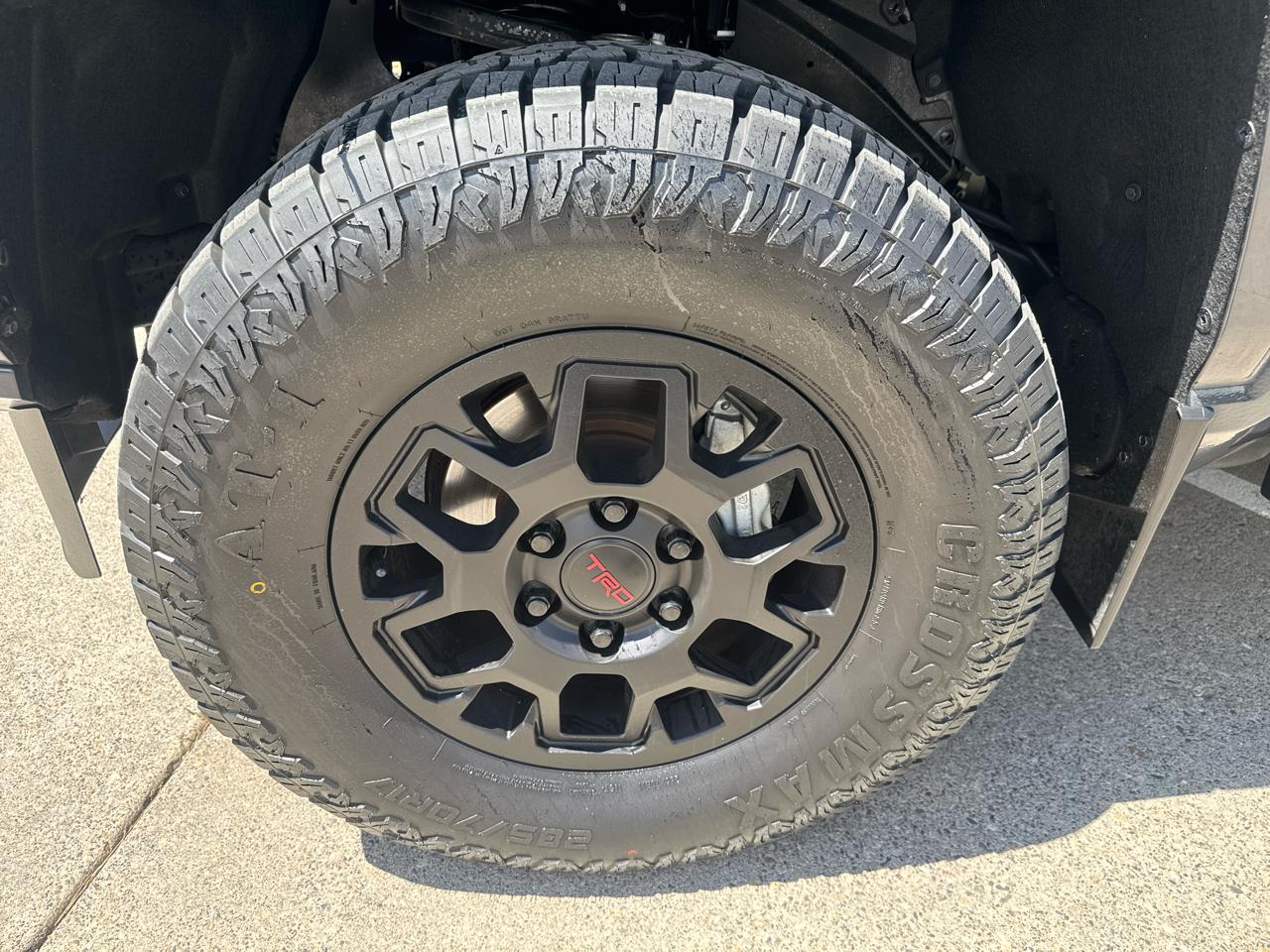 Toyota Tacoma SR5 Dbl Cab 4WD at 2024