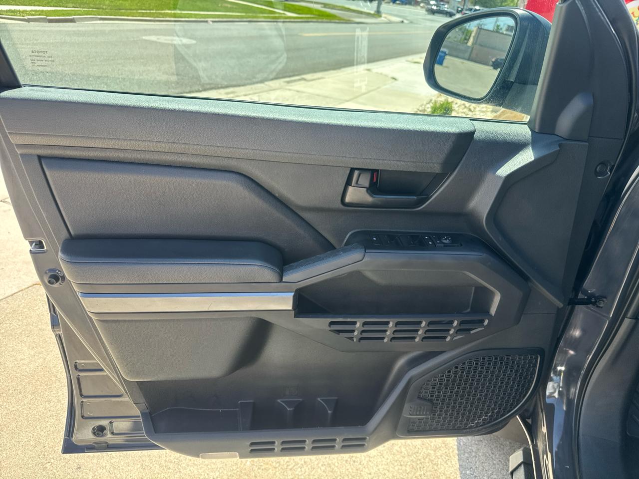 Toyota Tacoma SR5 Dbl Cab 4WD at 2024
