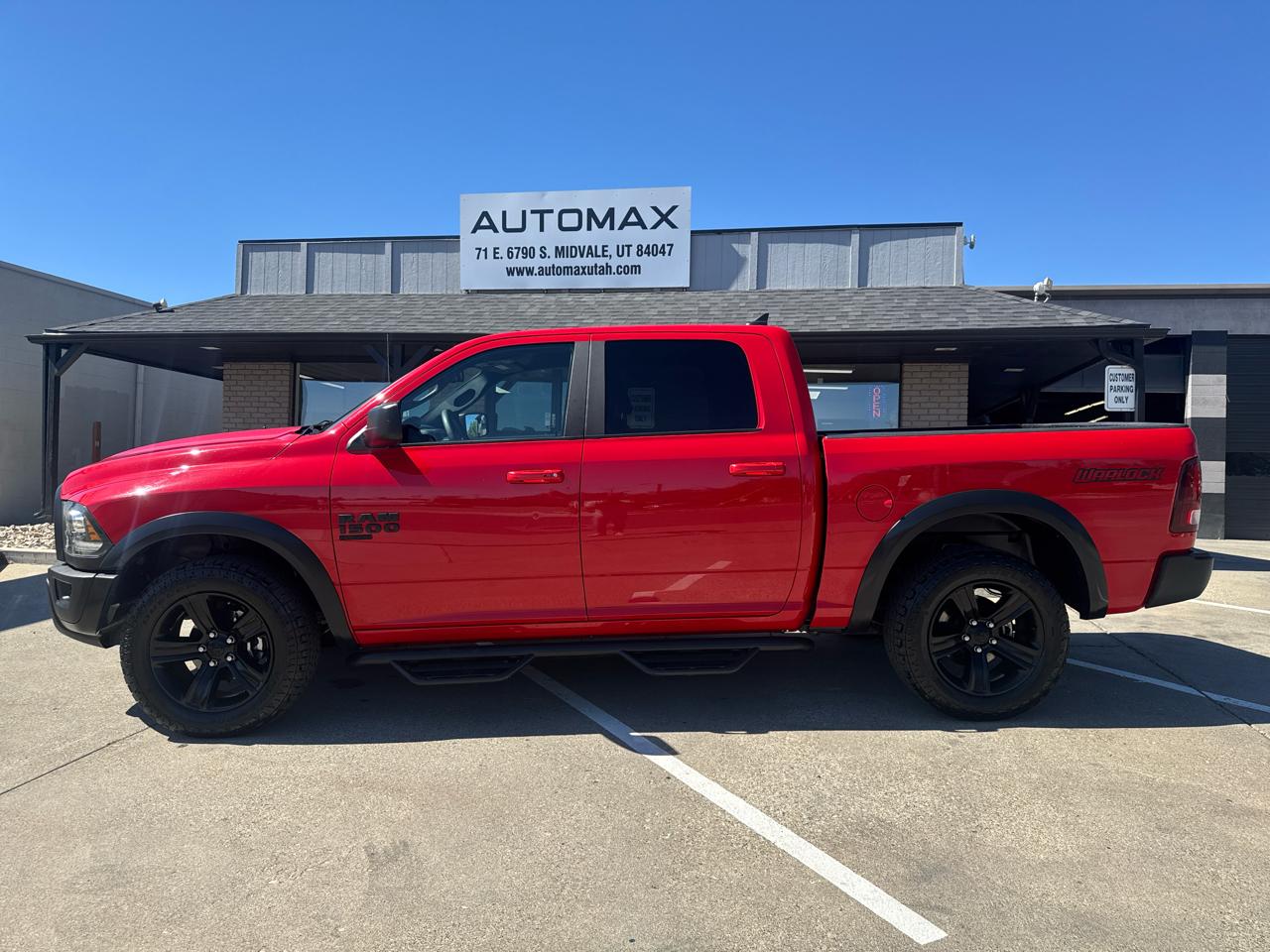 RAM 1500 Classic Warlock 4x4 Crew Cab 5'7" Box 2022