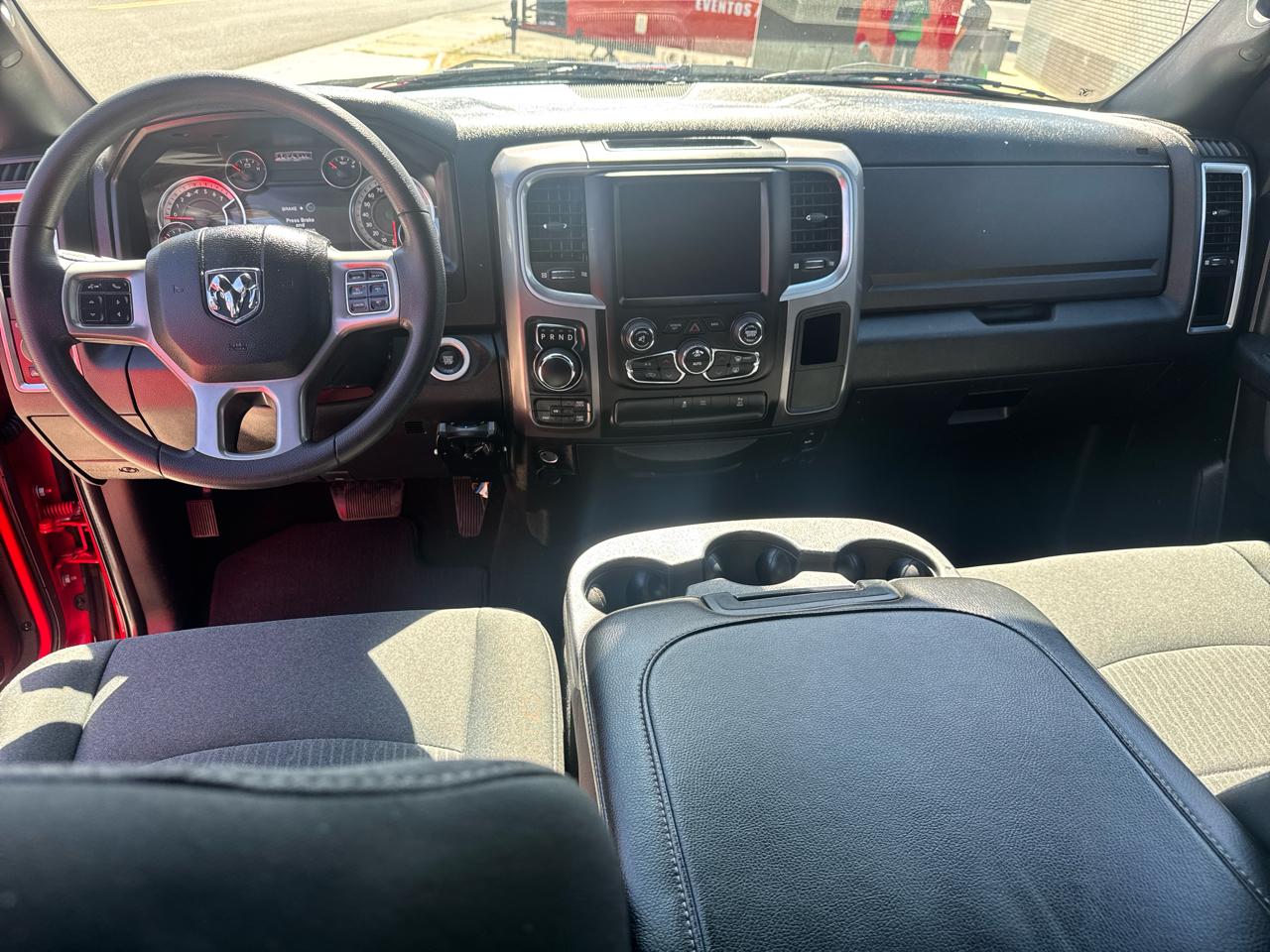RAM 1500 Classic Warlock 4x4 Crew Cab 5'7" Box 2022