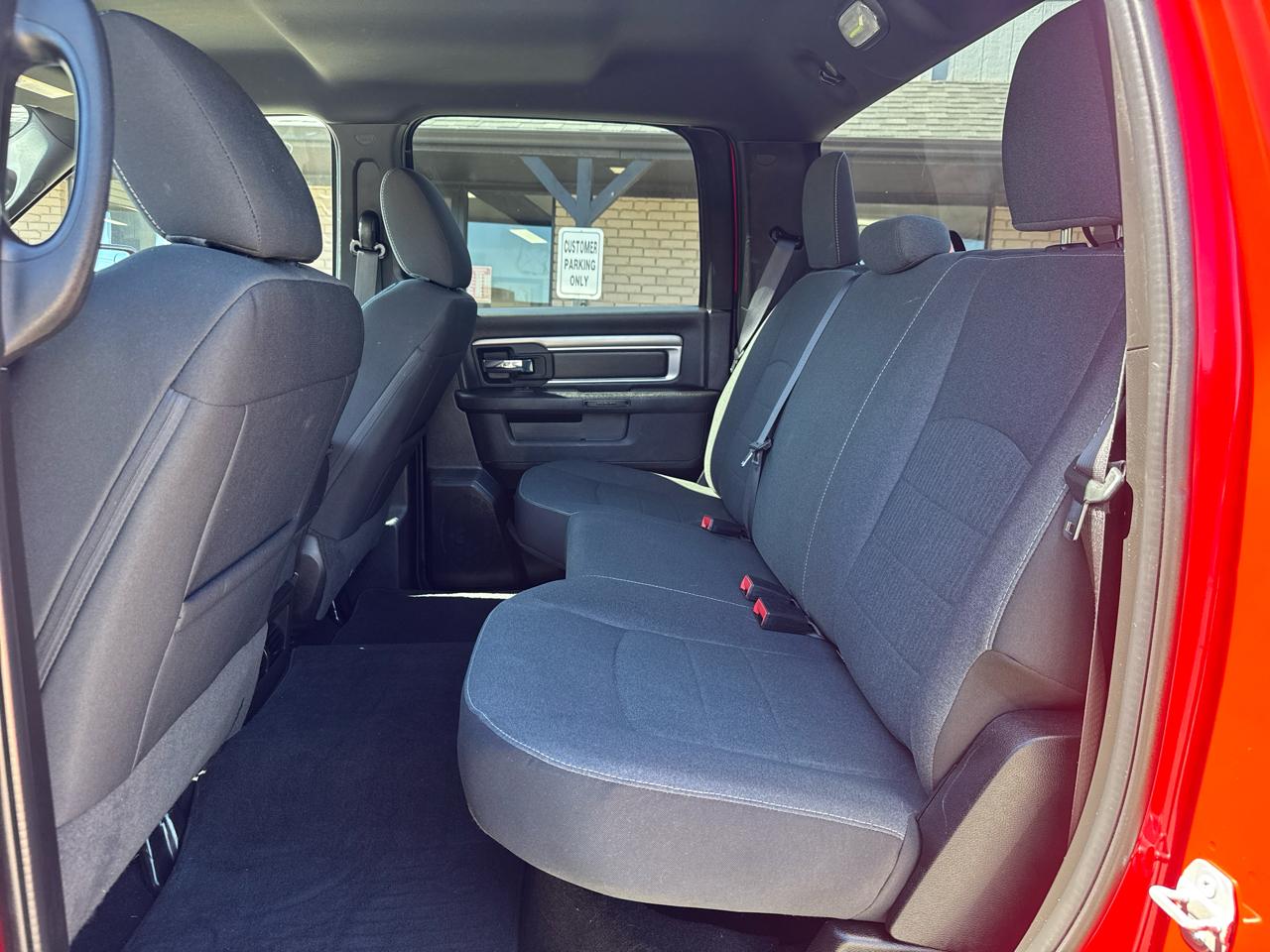 RAM 1500 Classic Warlock 4x4 Crew Cab 5'7" Box 2022