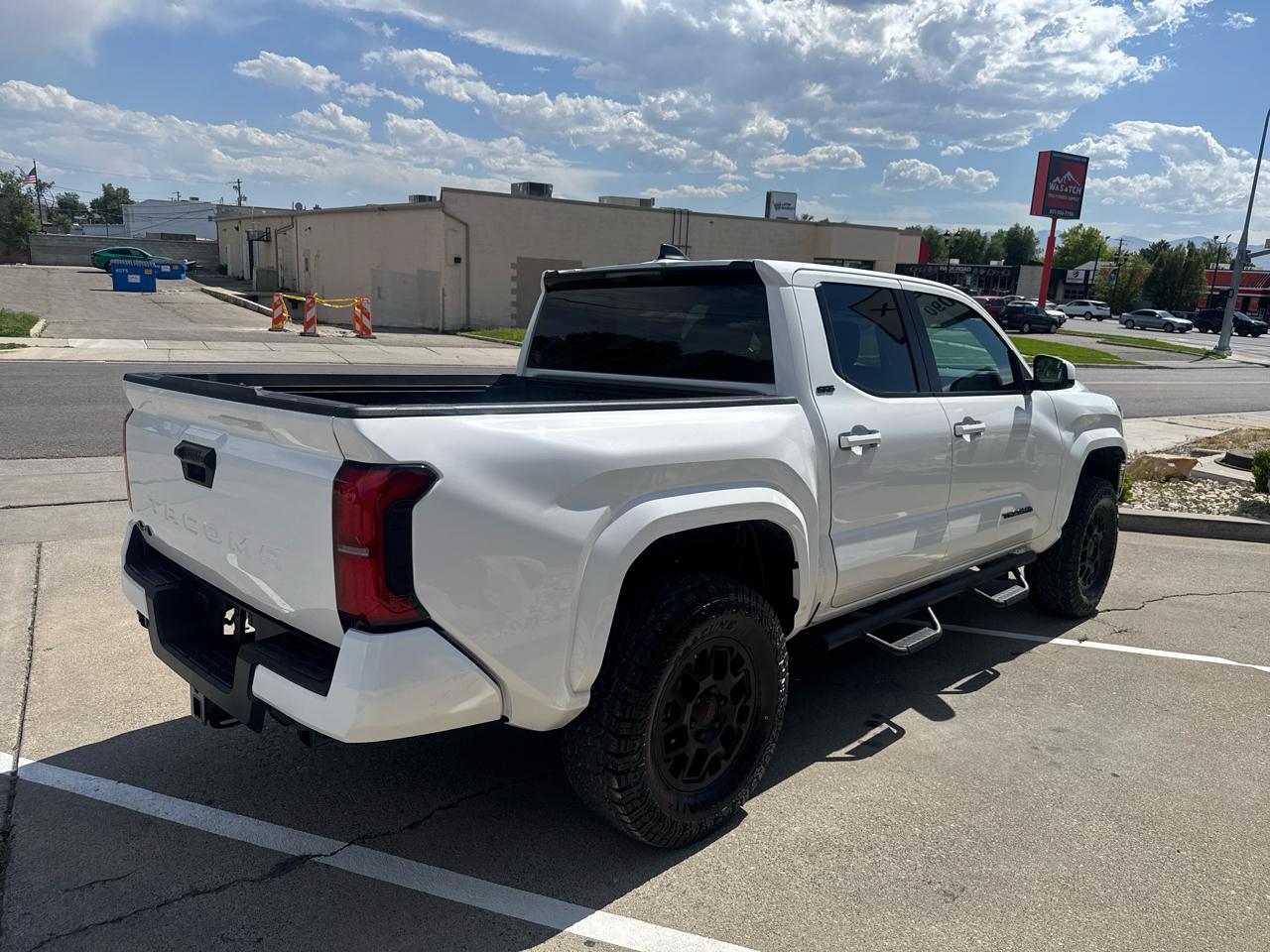Toyota Tacoma SR5 Dbl Cab 4WD at 2025