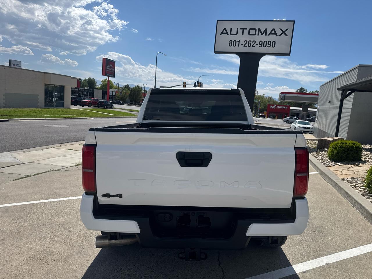 Toyota Tacoma SR5 Dbl Cab 4WD at 2025