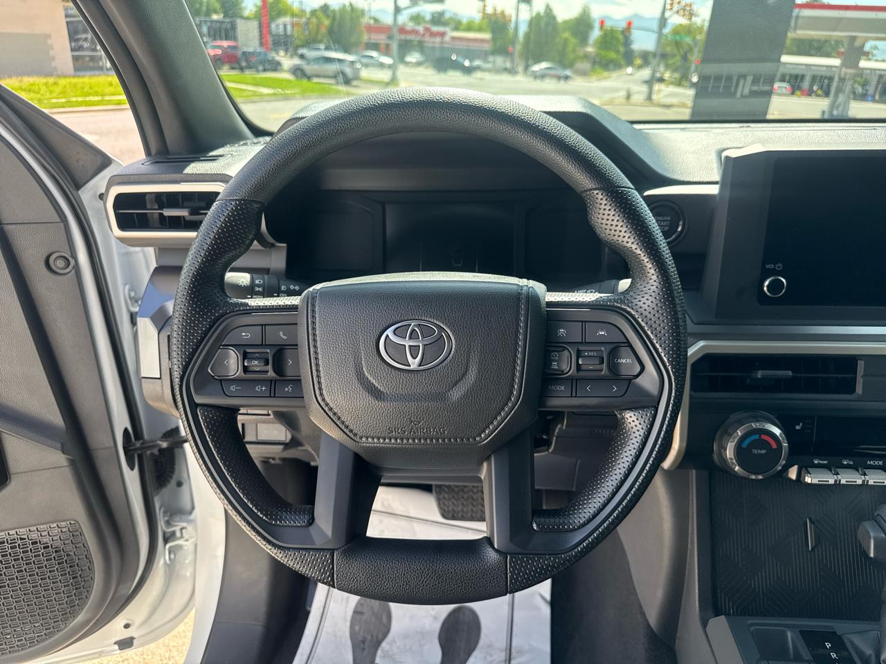 Toyota Tacoma SR5 Dbl Cab 4WD at 2025