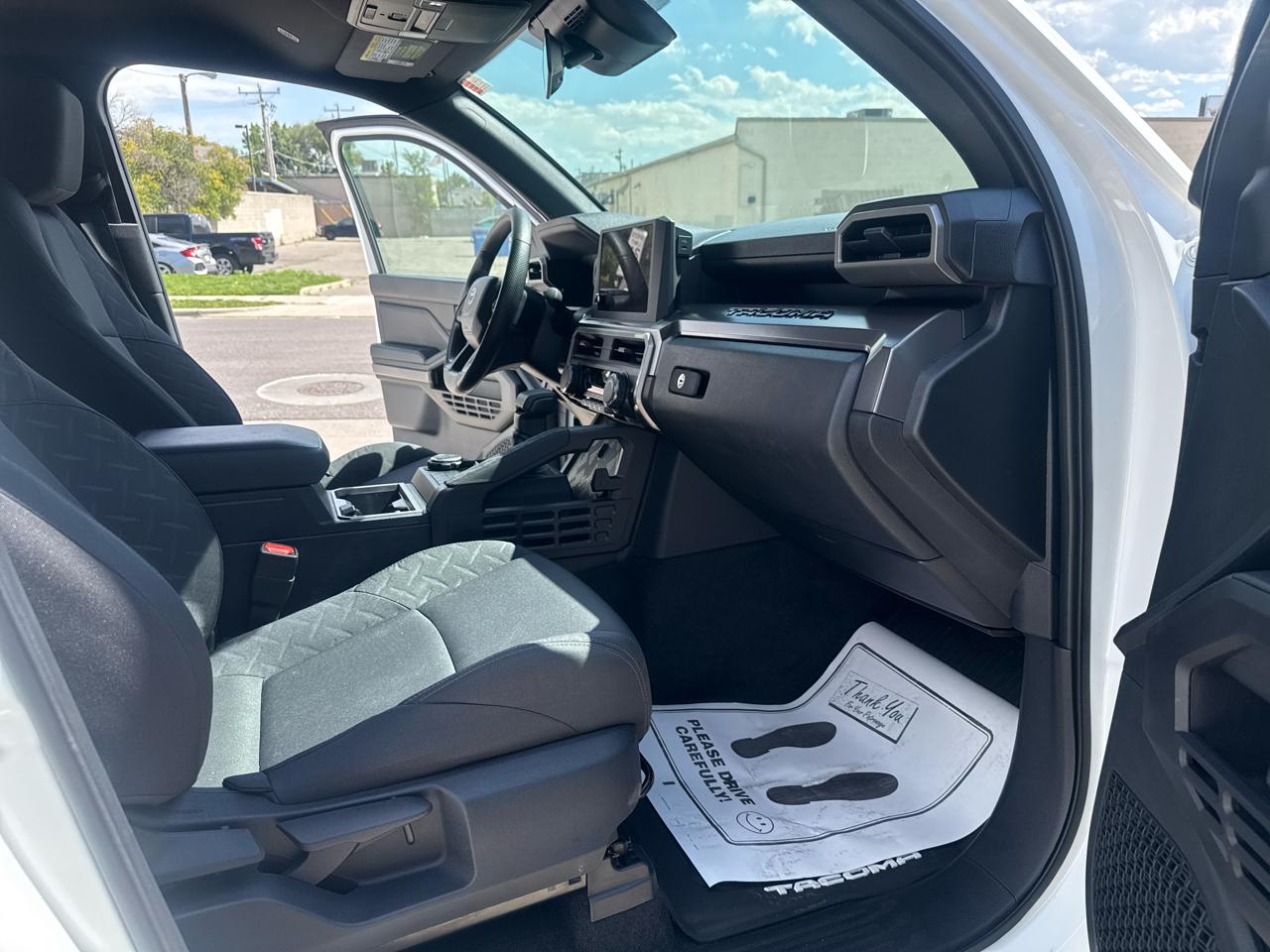 Toyota Tacoma SR5 Dbl Cab 4WD at 2025