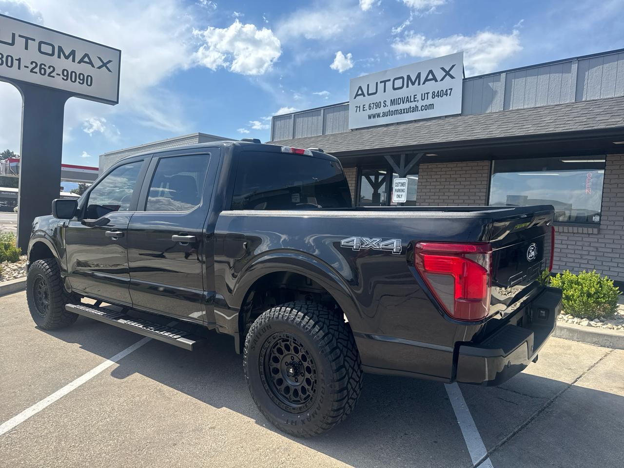 Ford F-150 STX SuperCrew 4WD 2024