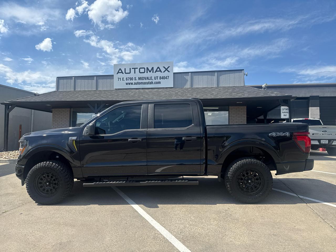 Ford F-150 STX SuperCrew 4WD 2024