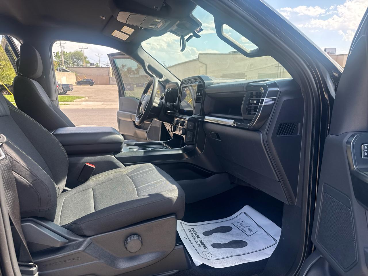 Ford F-150 STX SuperCrew 4WD 2024