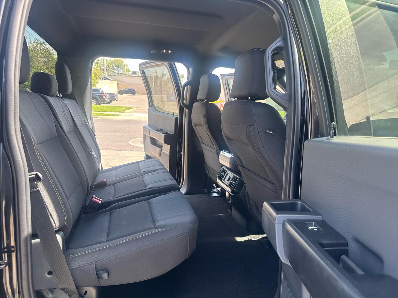 Ford F-150 STX SuperCrew 4WD 2024