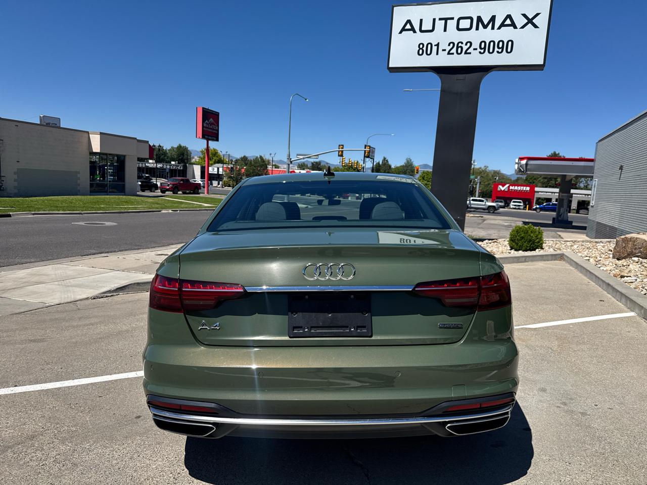 Audi A4  2024