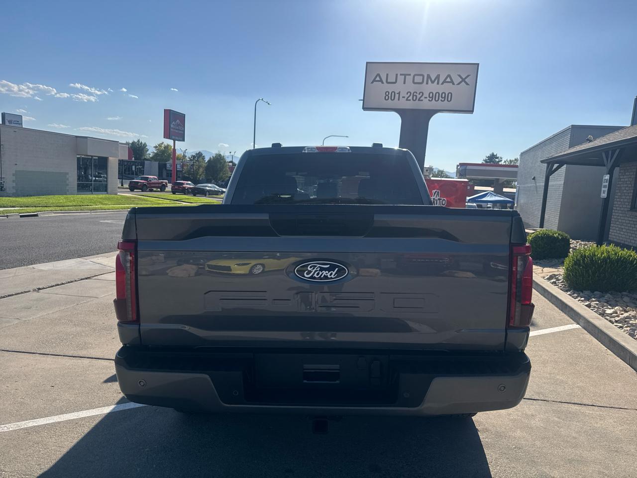 Ford F-150 STX SuperCrew 4WD 2025