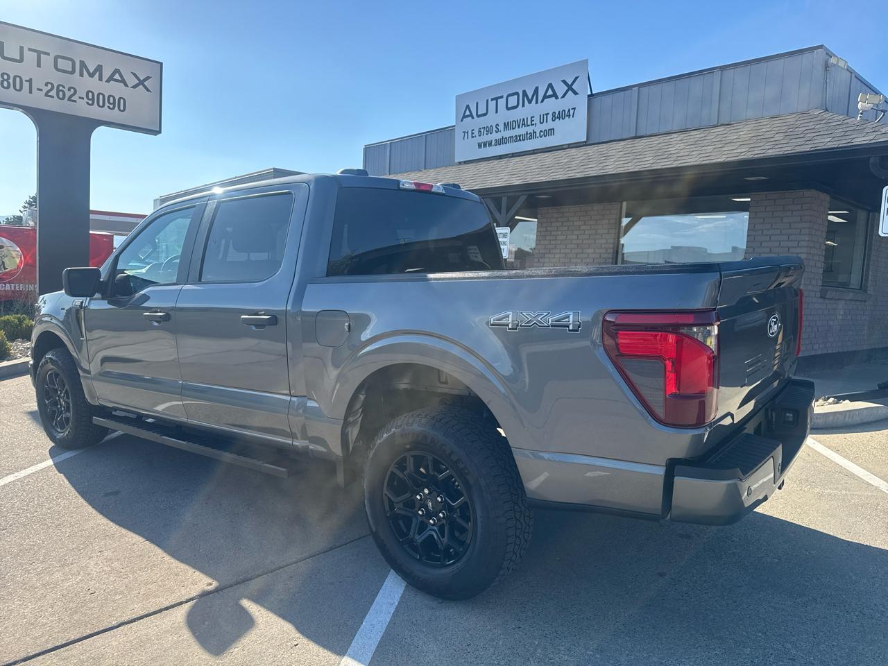 Ford F-150 STX SuperCrew 4WD 2025