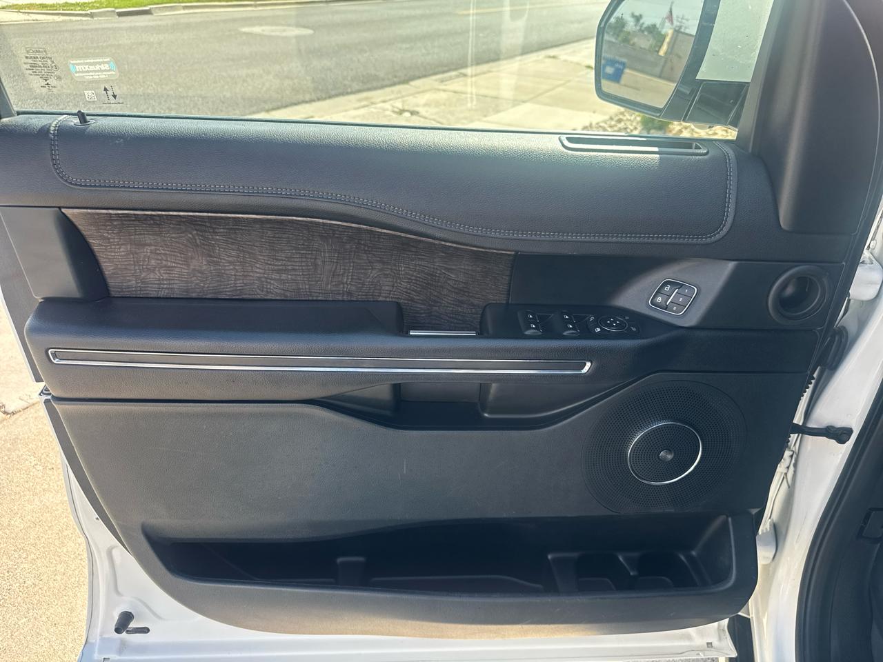 Ford Expedition MAX Limited 4WD 2021