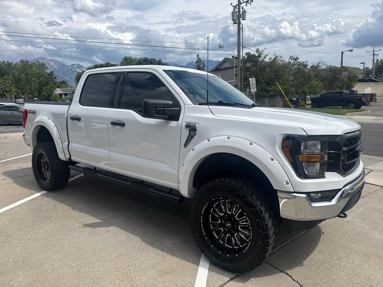 Ford F-150 XLT SuperCrew 5.5-ft. Bed 4WD 2023