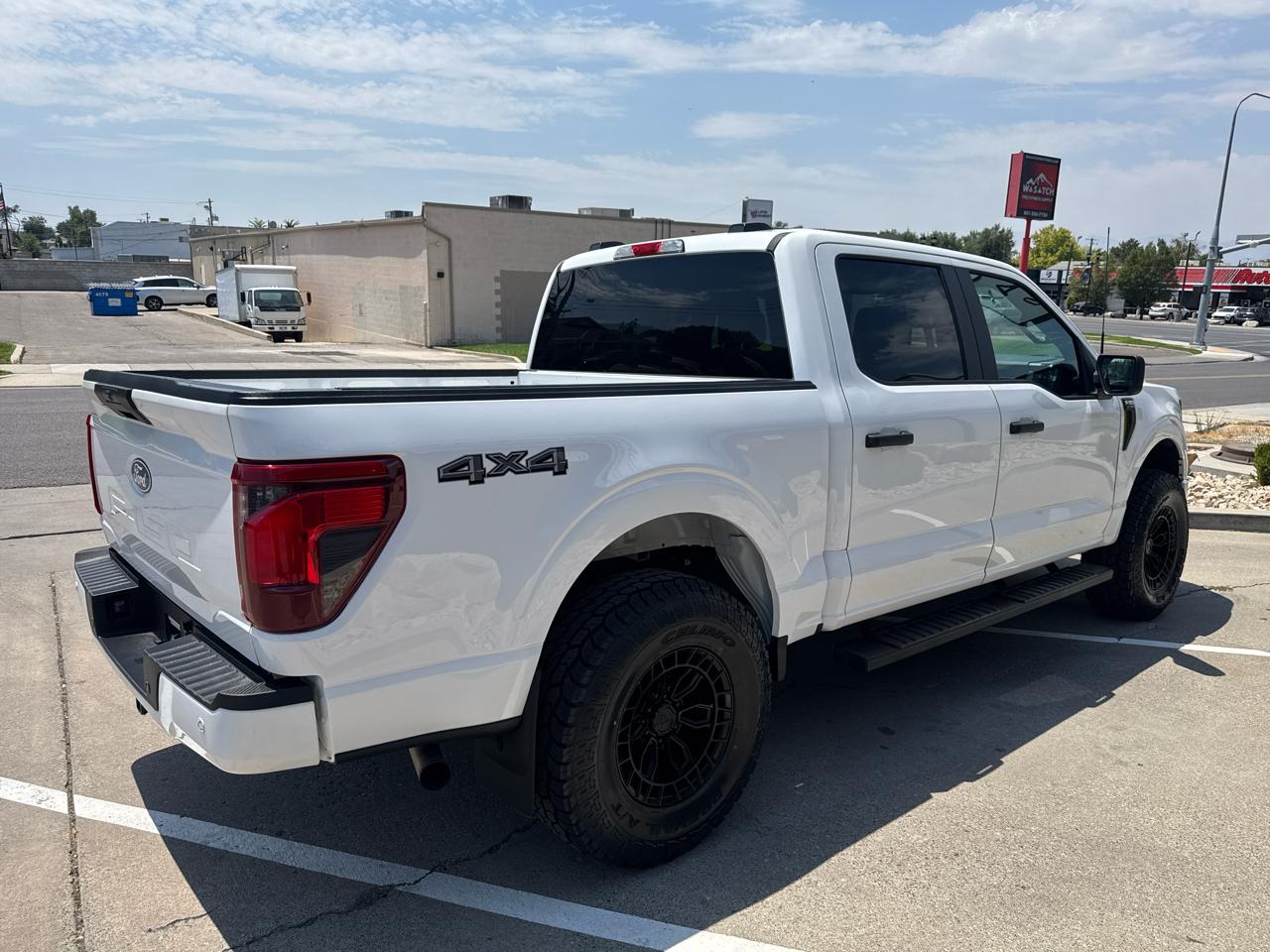 Ford F-150 STX SuperCrew 4WD 2025