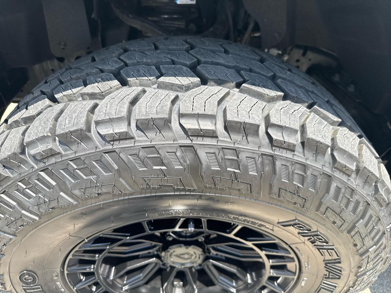 Ford F-150 STX SuperCrew 4WD 2025