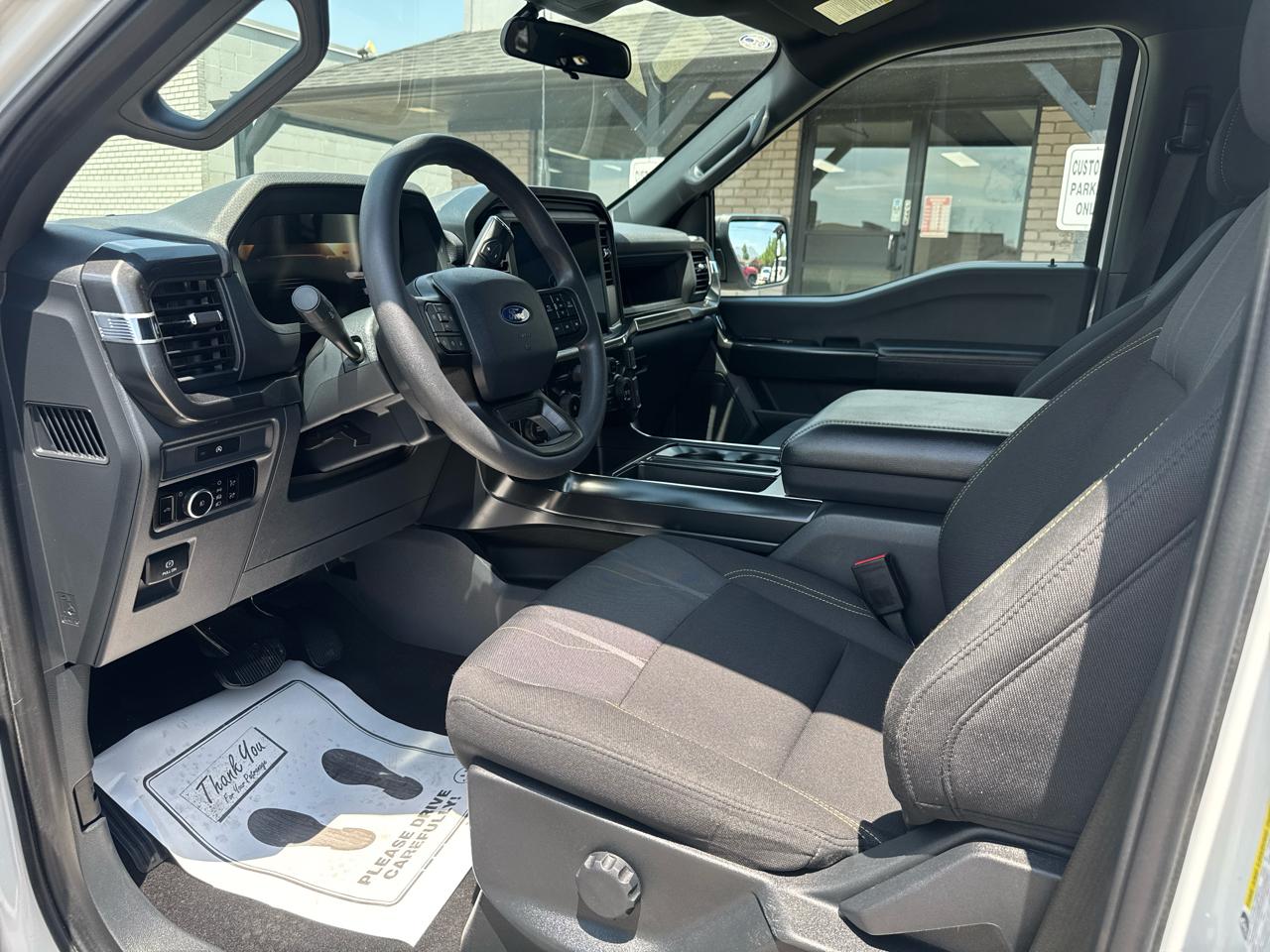 Ford F-150 STX SuperCrew 4WD 2025