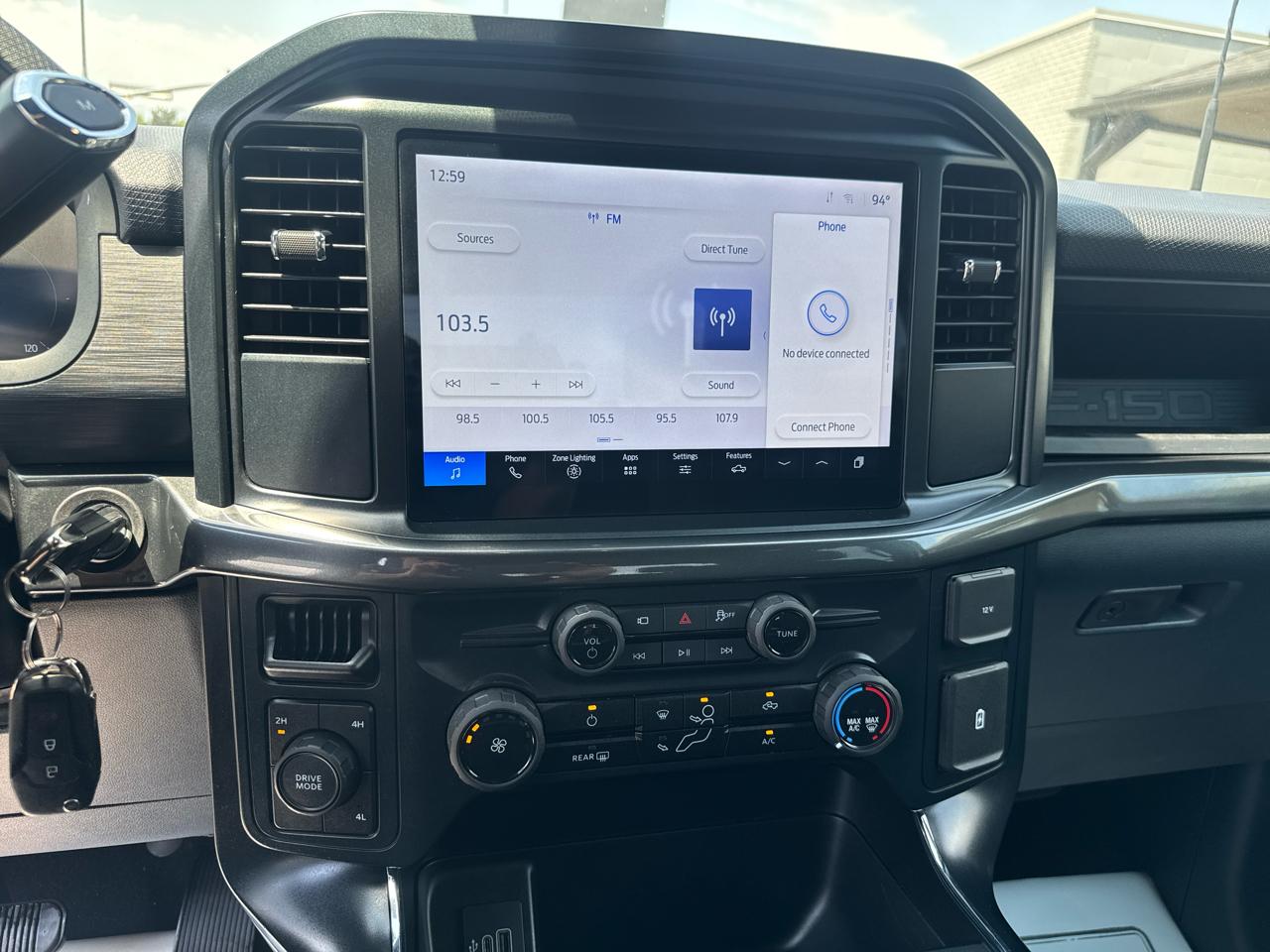 Ford F-150 STX SuperCrew 4WD 2025
