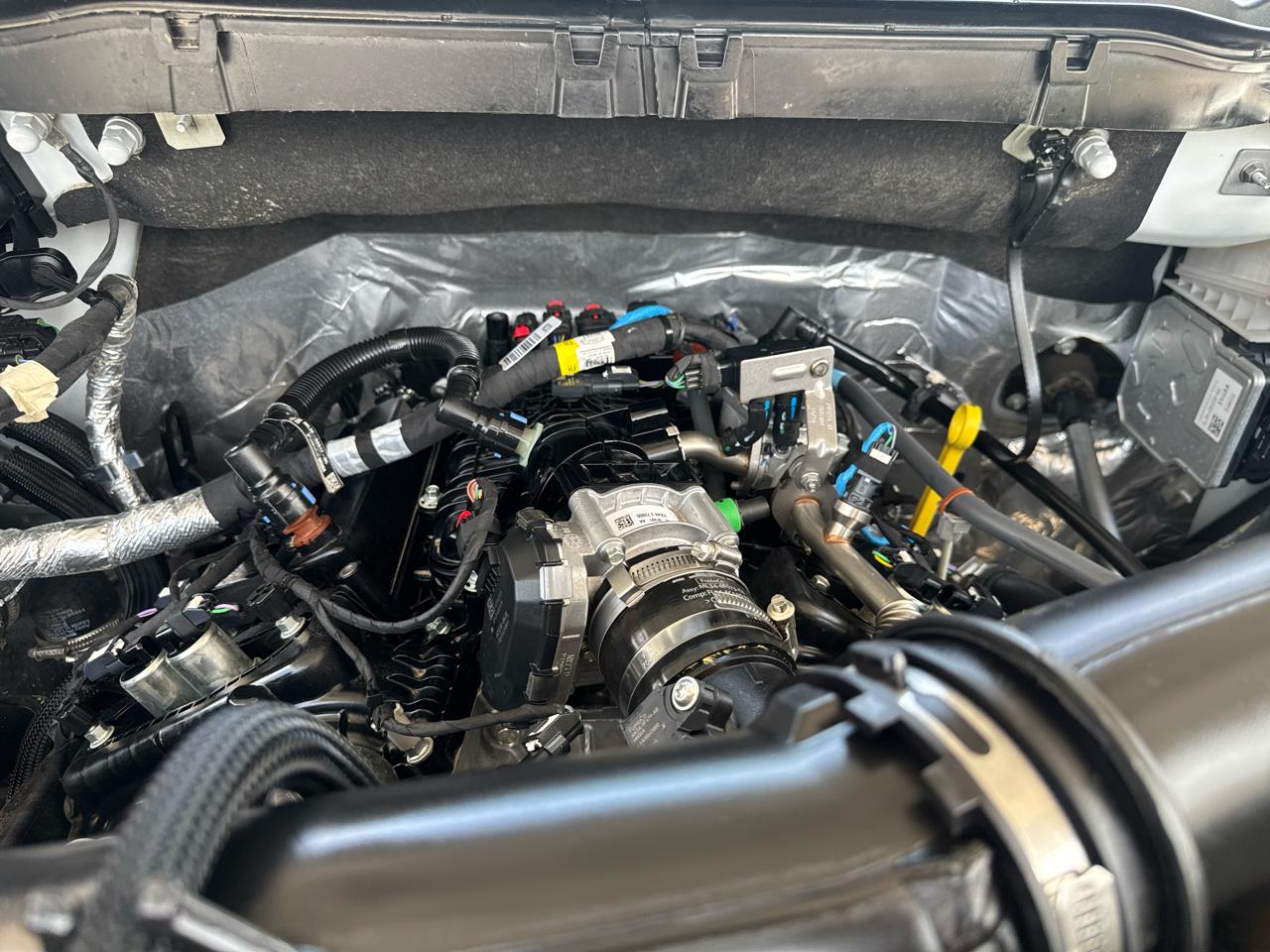 Ford F-150 STX SuperCrew 4WD 2025