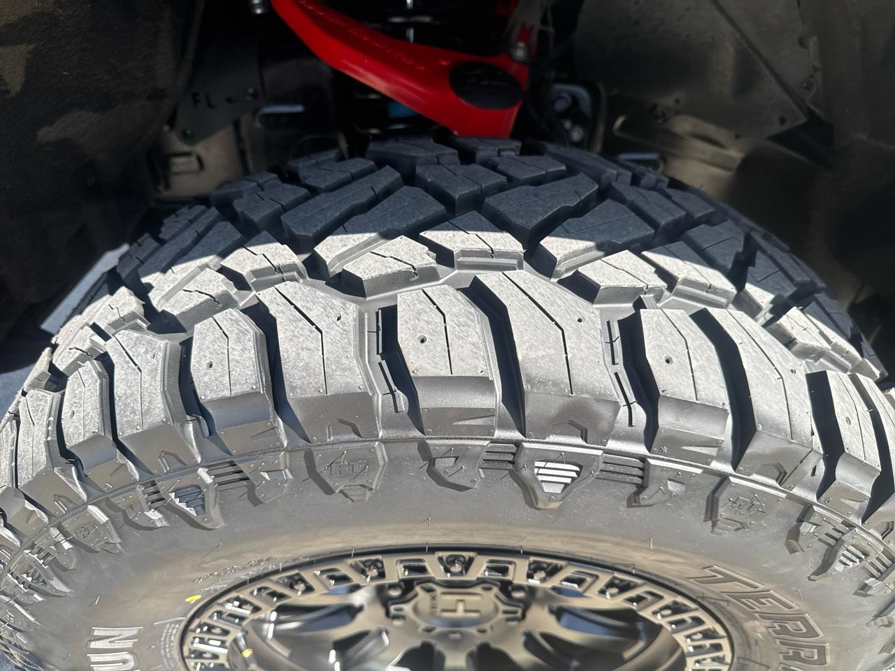 Toyota Tundra SR5 CrewMax 4WD 2024