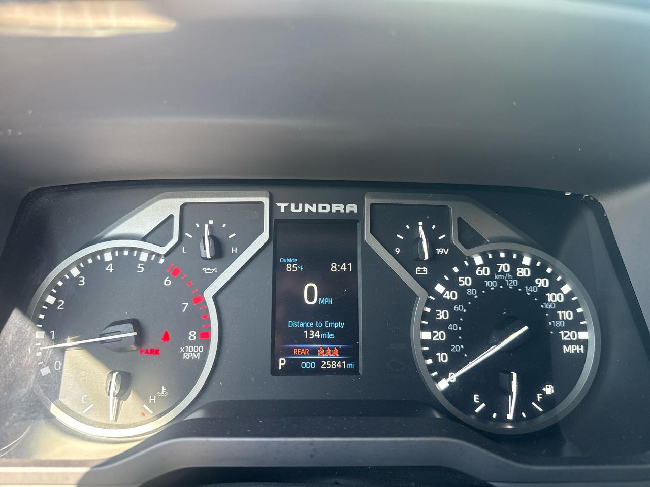 Toyota Tundra SR5 CrewMax 4WD 2024