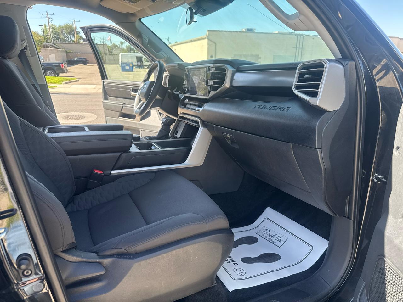 Toyota Tundra SR5 CrewMax 4WD 2024