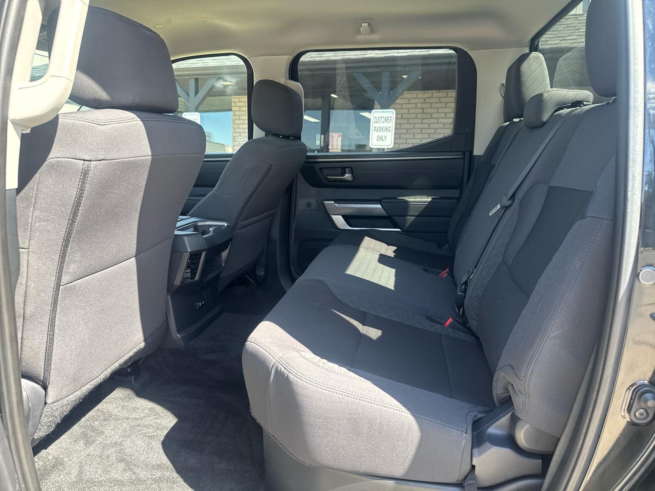 Toyota Tundra SR5 CrewMax 4WD 2024