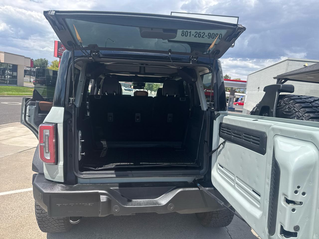 Ford Bronco Outer Banks 4-Door 2024