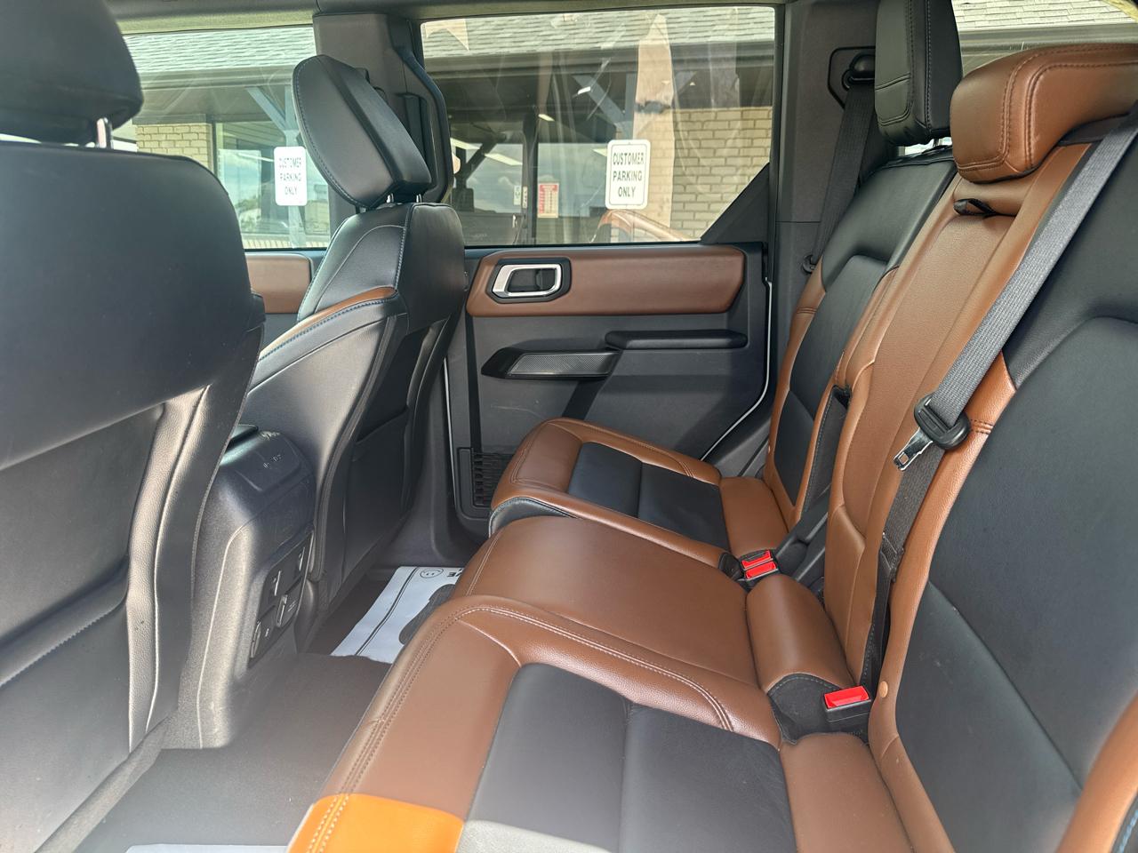 Ford Bronco Outer Banks 4-Door 2024