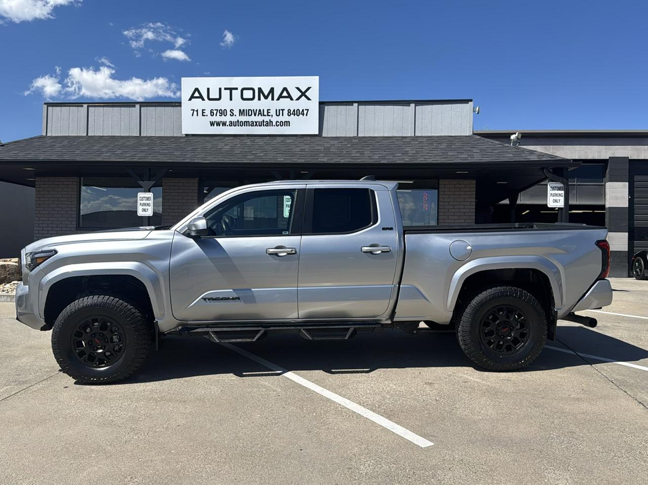Toyota Tacoma SR5 Dbl Cab 4WD at 2024