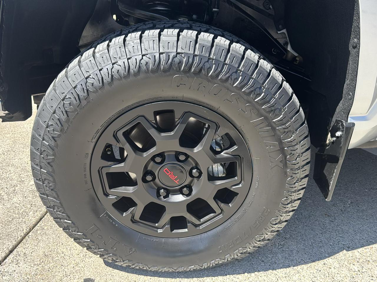 Toyota Tacoma SR5 Dbl Cab 4WD at 2024