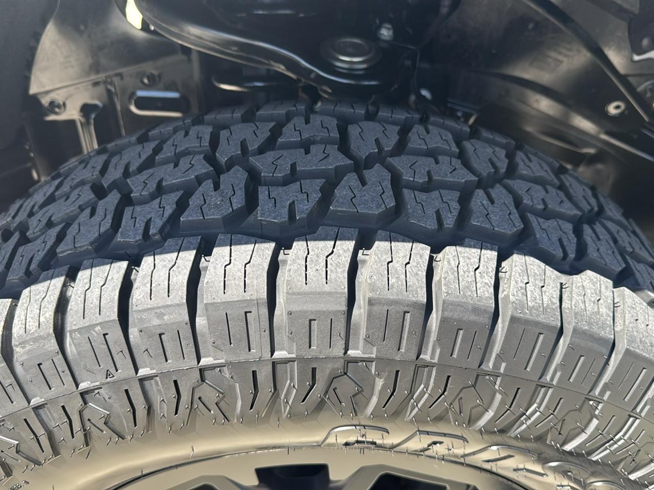 Toyota Tacoma SR5 Dbl Cab 4WD at 2024