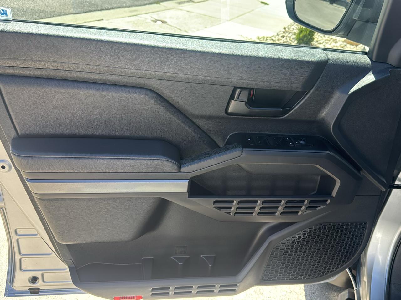 Toyota Tacoma SR5 Dbl Cab 4WD at 2024