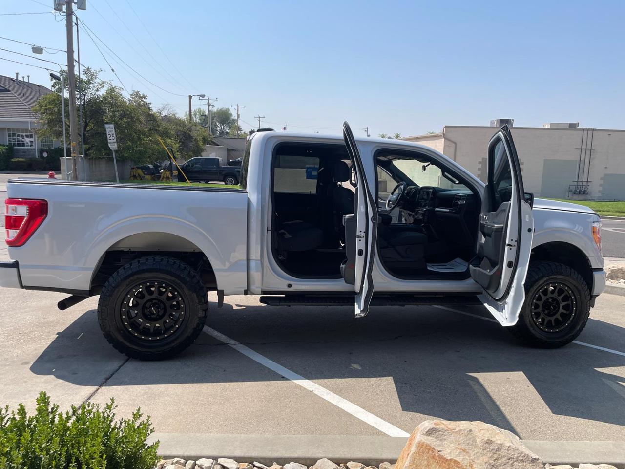Ford F-150 STX 4WD SuperCrew 5.5' Box 2022