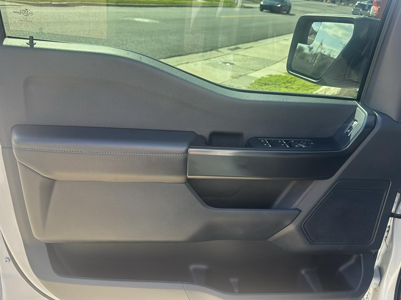 Ford F-150 STX 4WD SuperCrew 5.5' Box 2022