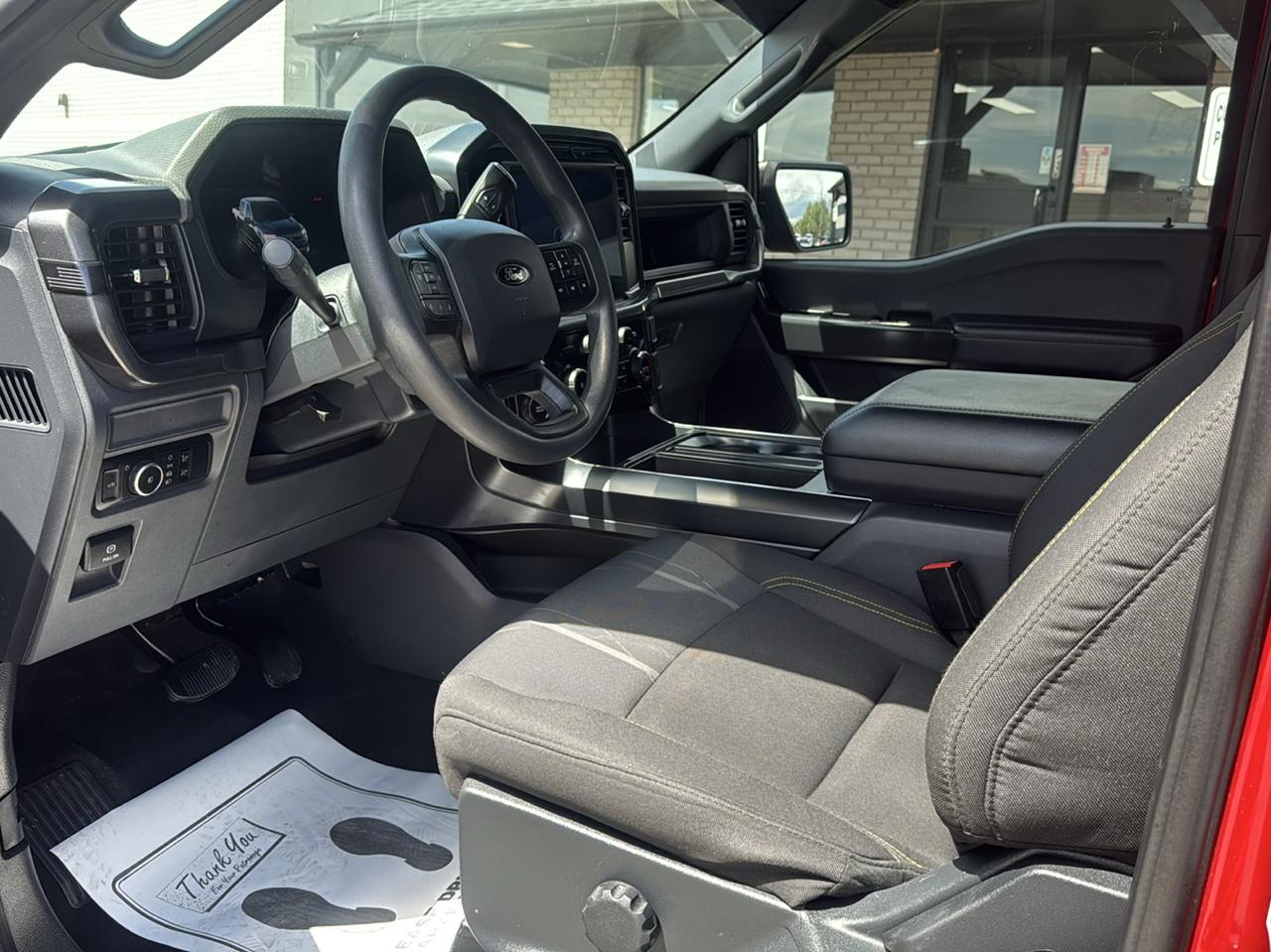 Ford F-150 STX SuperCrew 4WD 2024
