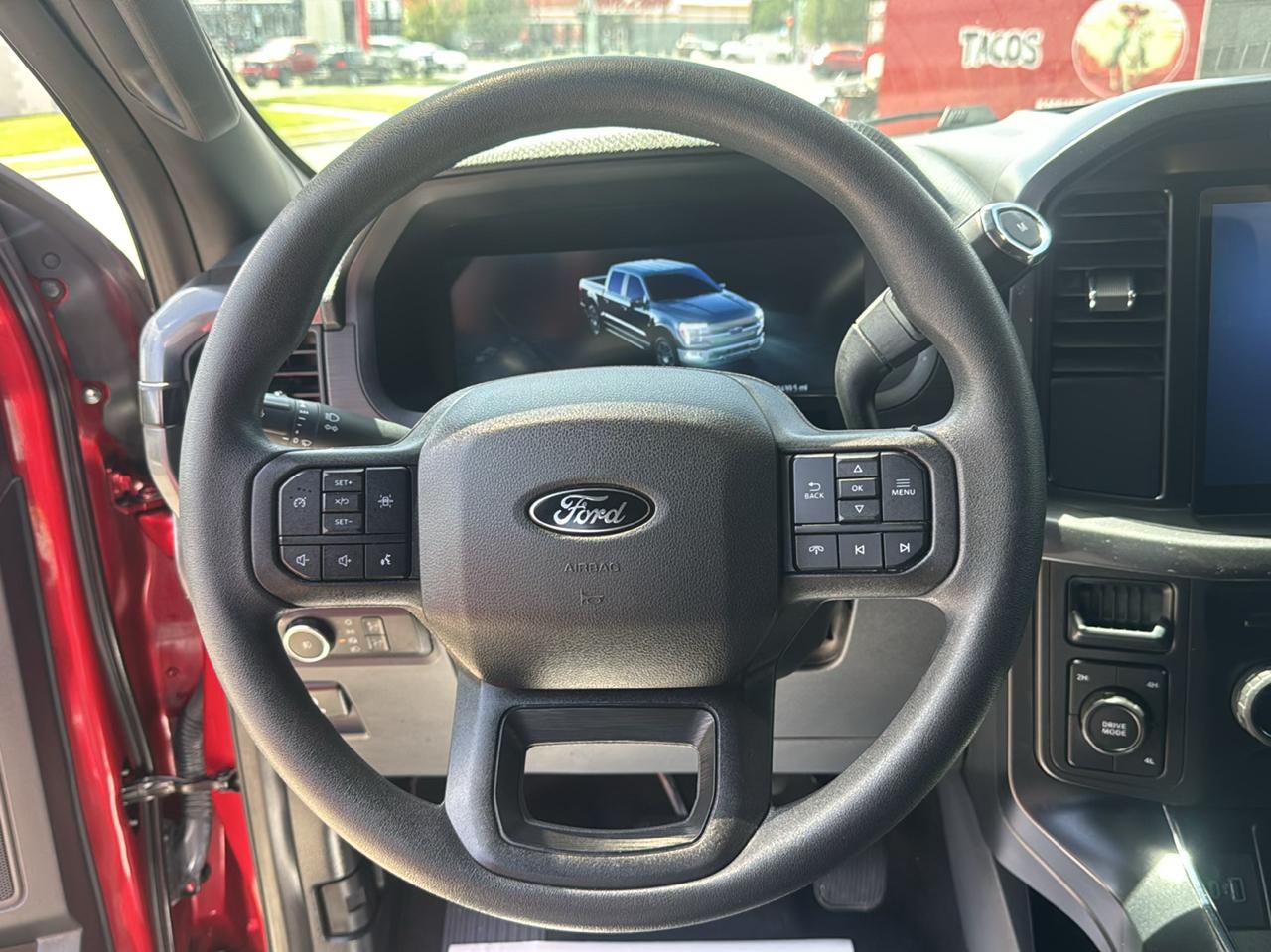 Ford F-150 STX SuperCrew 4WD 2024