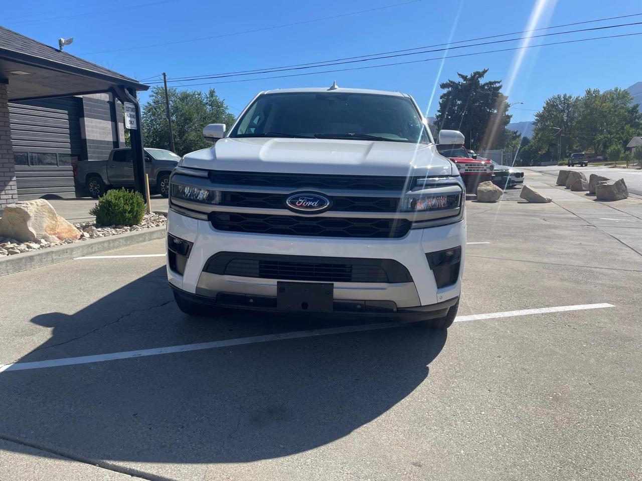 Ford Expedition XLT 4WD 2024