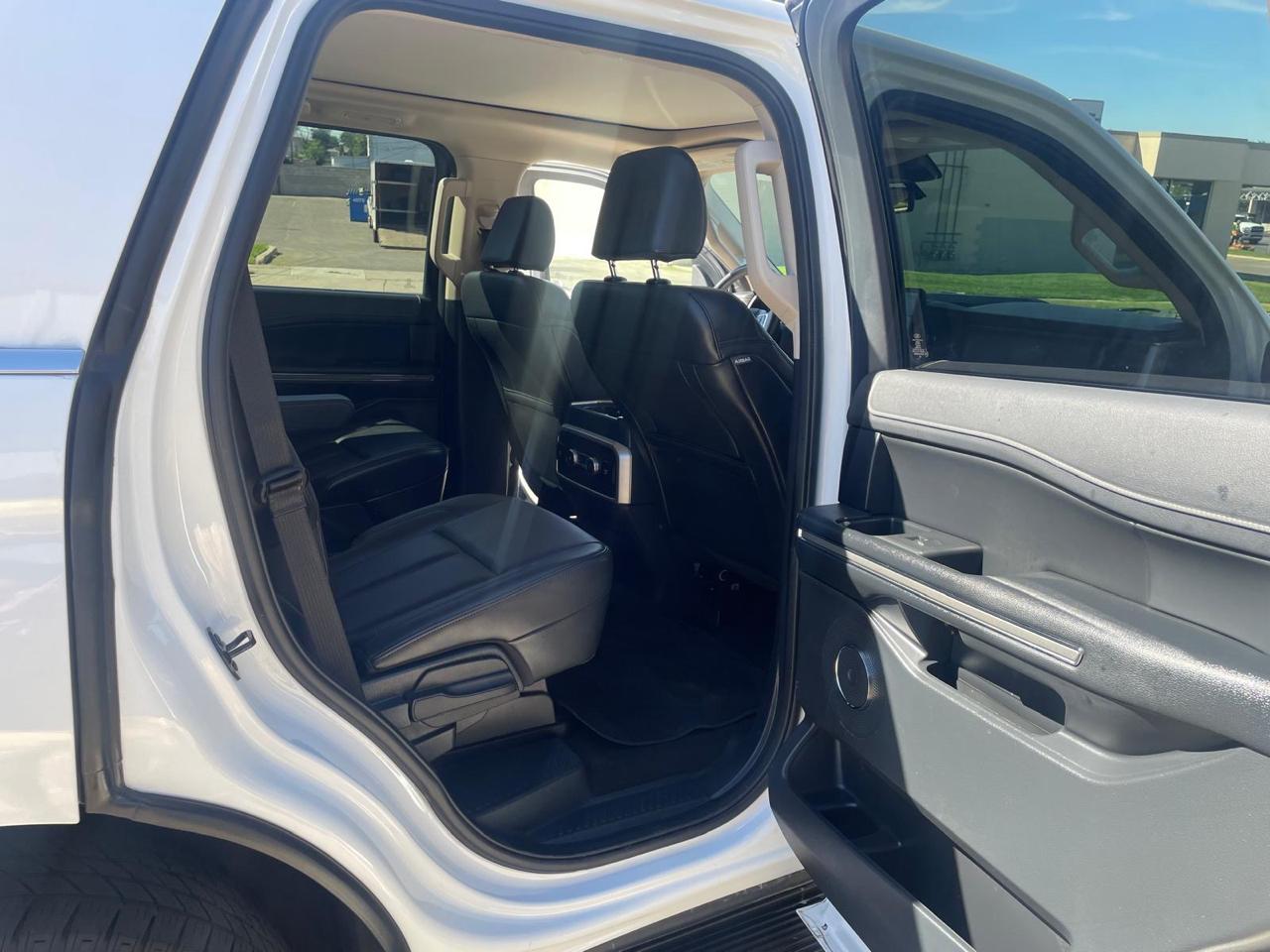 Ford Expedition XLT 4WD 2024