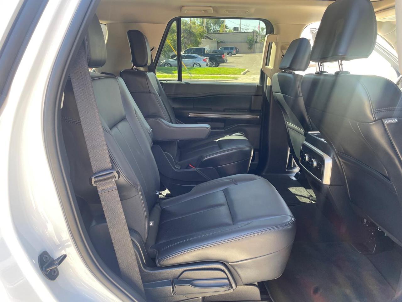 Ford Expedition XLT 4WD 2024