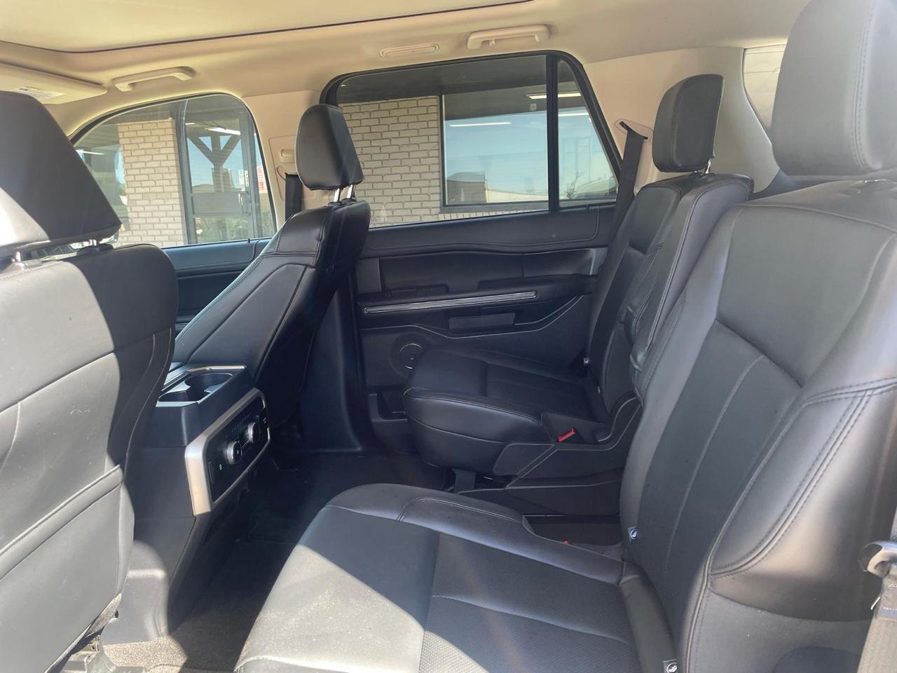 Ford Expedition XLT 4WD 2024