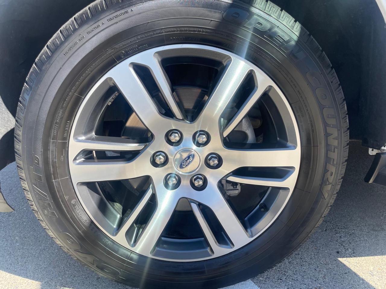 Ford Expedition XLT 4WD 2024