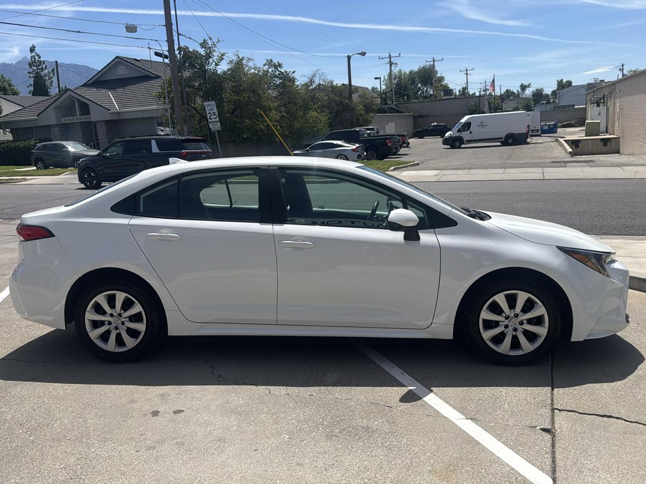 Toyota Corolla LE 2024