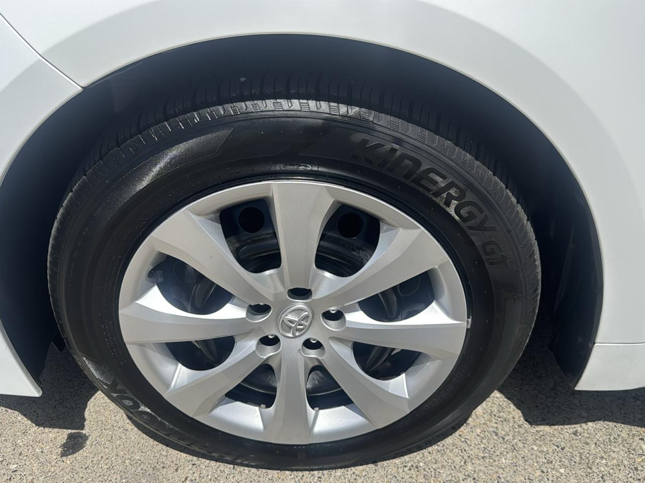Toyota Corolla LE 2024