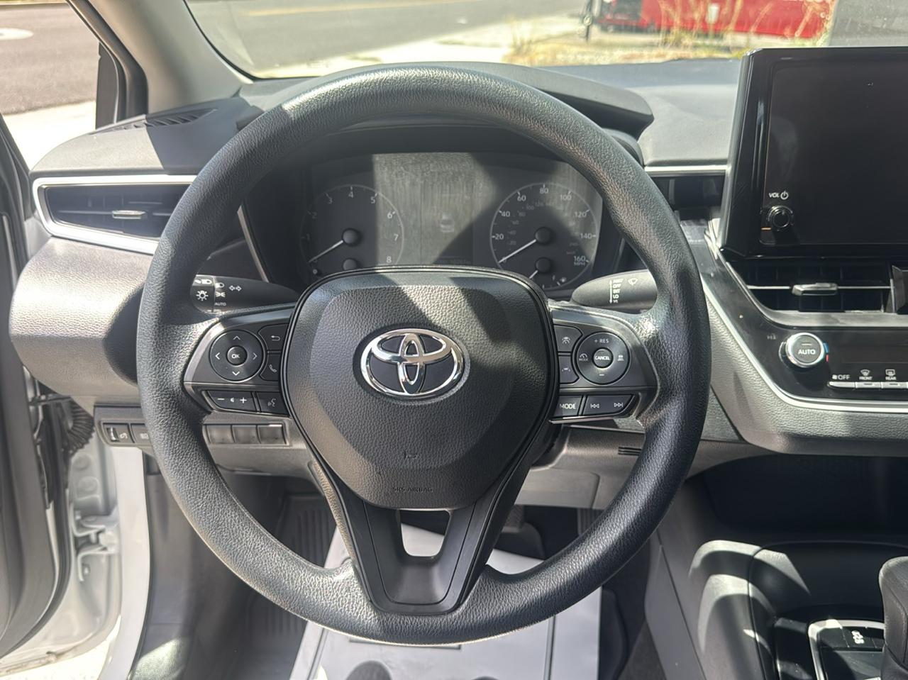 Toyota Corolla LE 2024